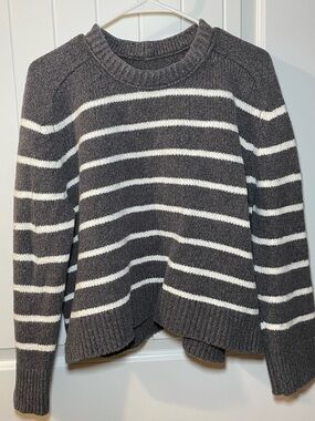 Abercrombie & Fitch Madeline Textural Crew Sweater in a Dark Gray Stripes